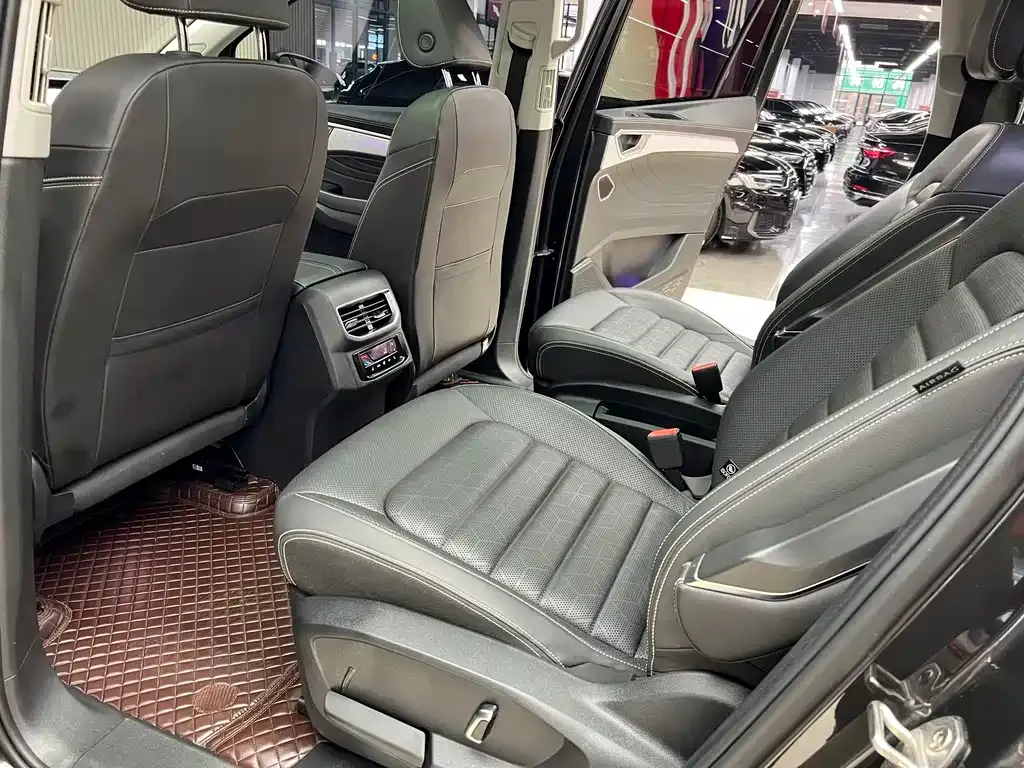 Volkswagen Talagon 2023 из CN, фото 8