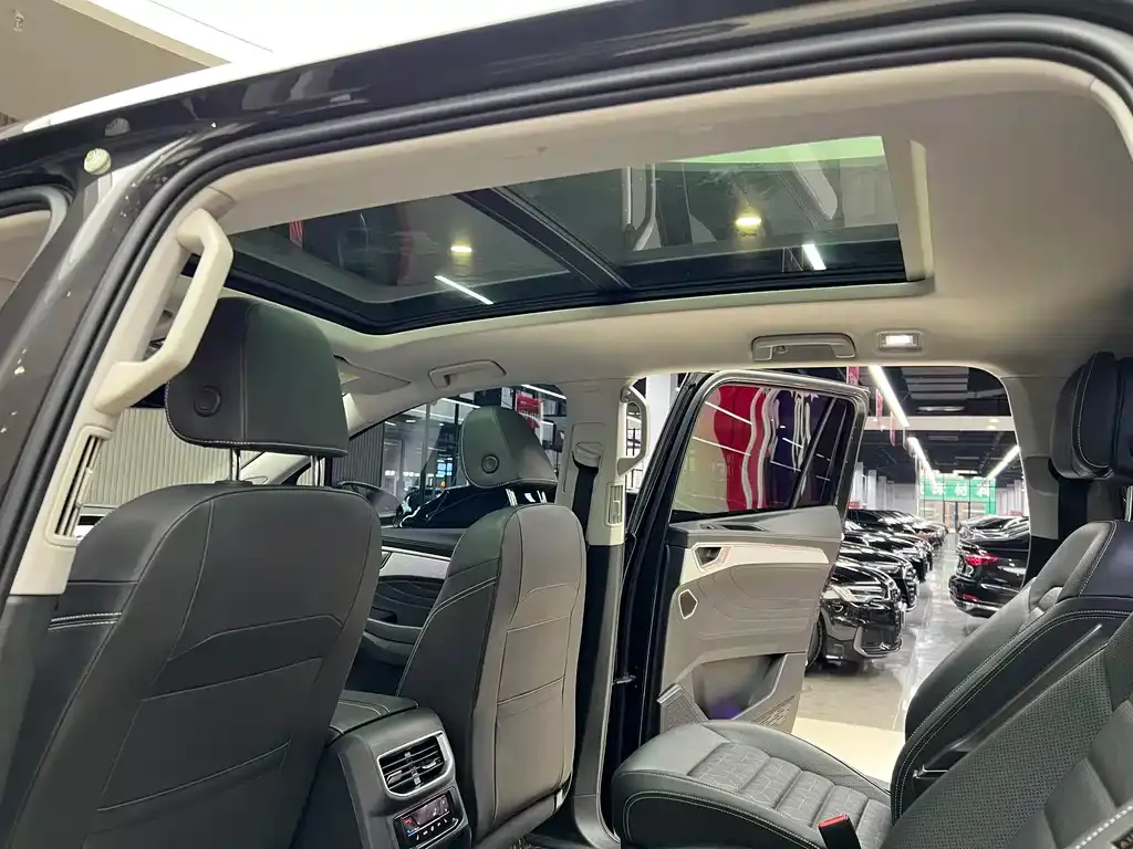 Volkswagen Talagon 2023 из CN, фото 9