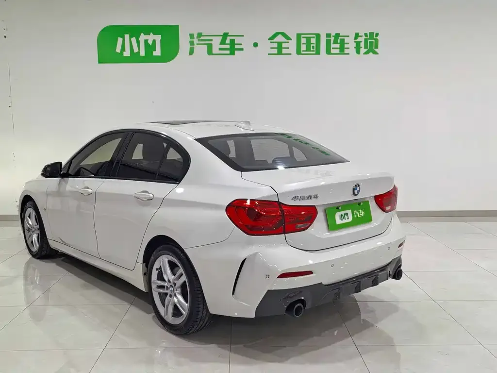 BMW 1 Series 2021 из CN, фото 9