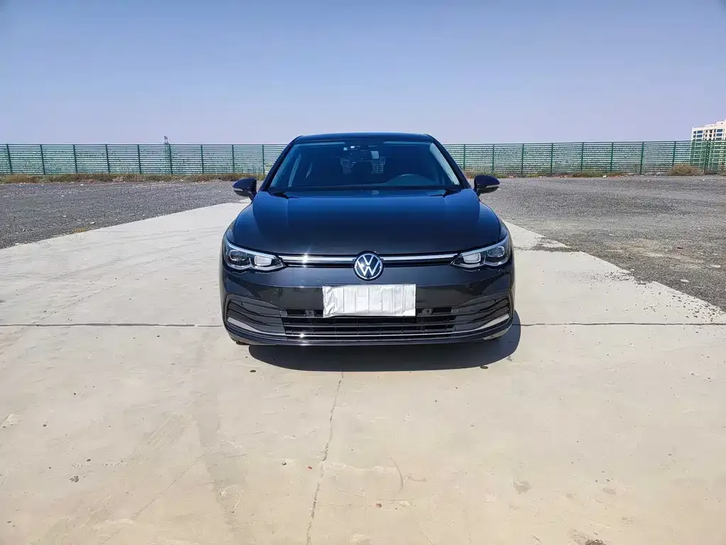 Volkswagen Golf 2021 из CN, фото 2