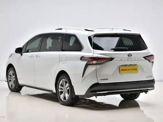 Toyota Sienna 2024 из CN, фото 6