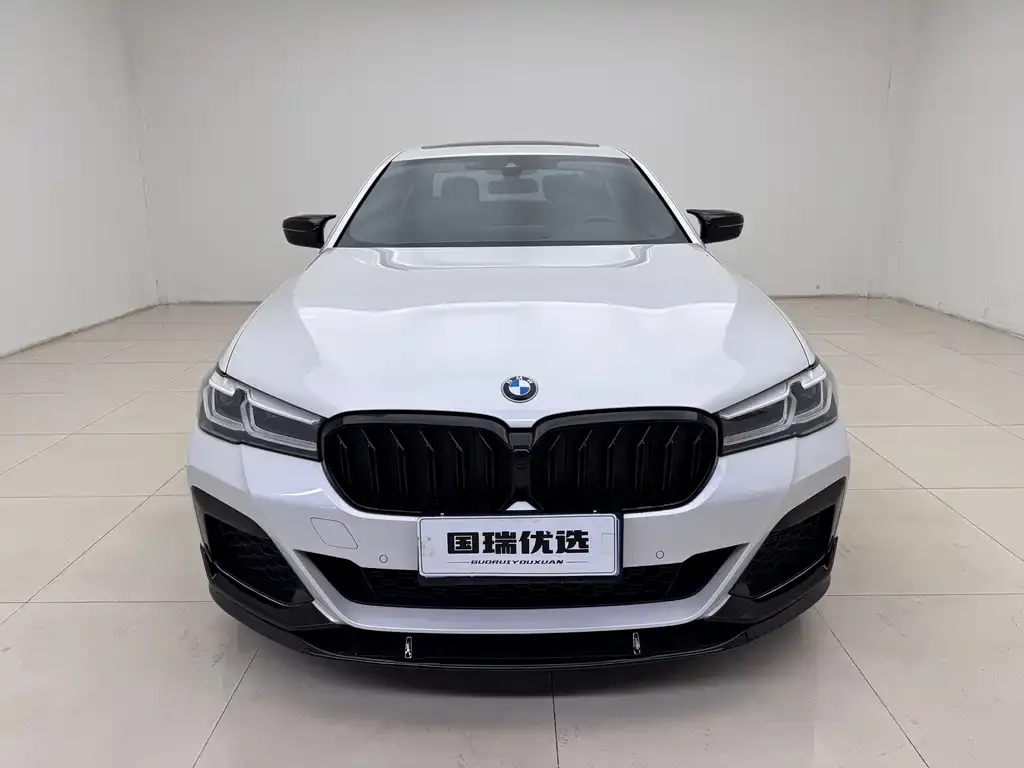 BMW 5 Series — фото 2