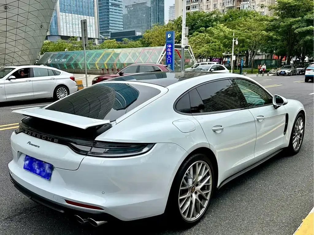 Porsche Panamera 2023 из CN, фото 3