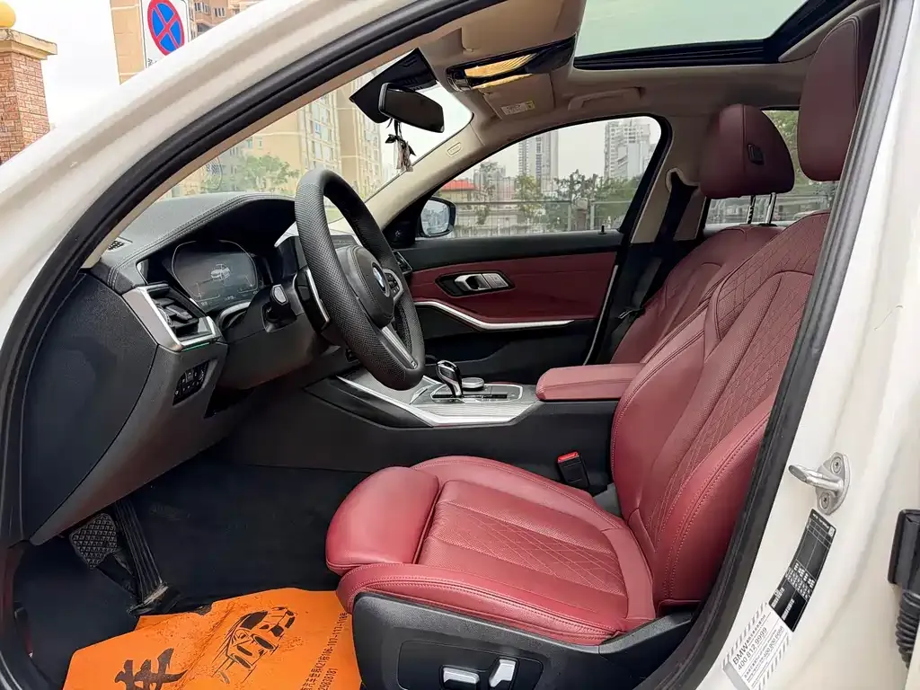 BMW 3 Series 2021 из CN, фото 8