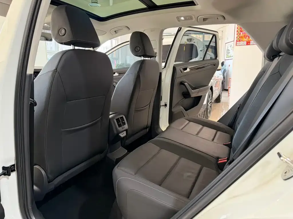 Volkswagen T-Roc 2022 из CN, фото 9