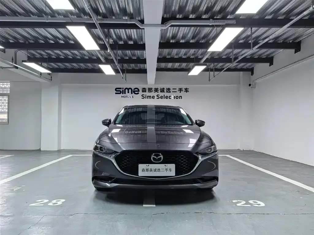 Mazda 3 Axela 2023 из CN, фото 2