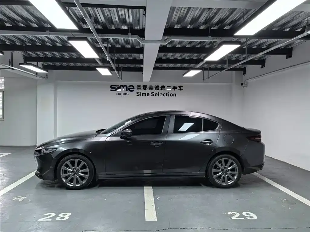 Mazda 3 Axela 2023 из CN, фото 3