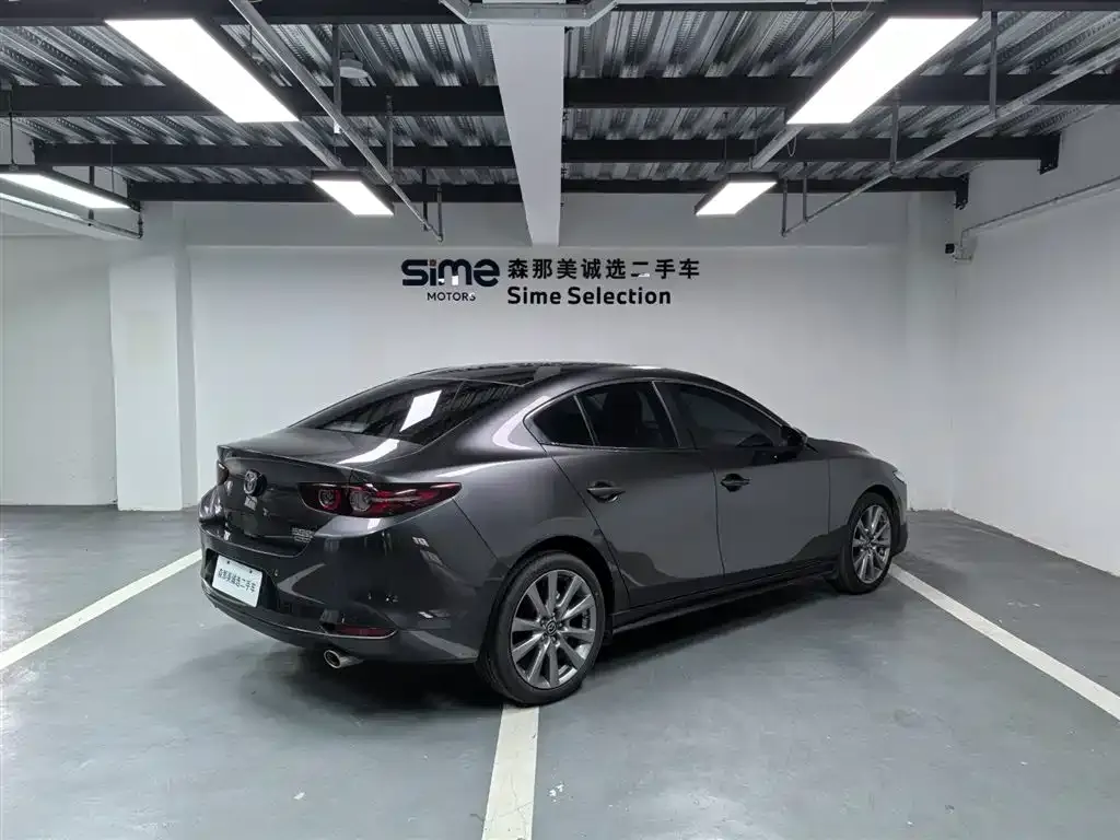 Mazda 3 Axela 2023 из CN, фото 5