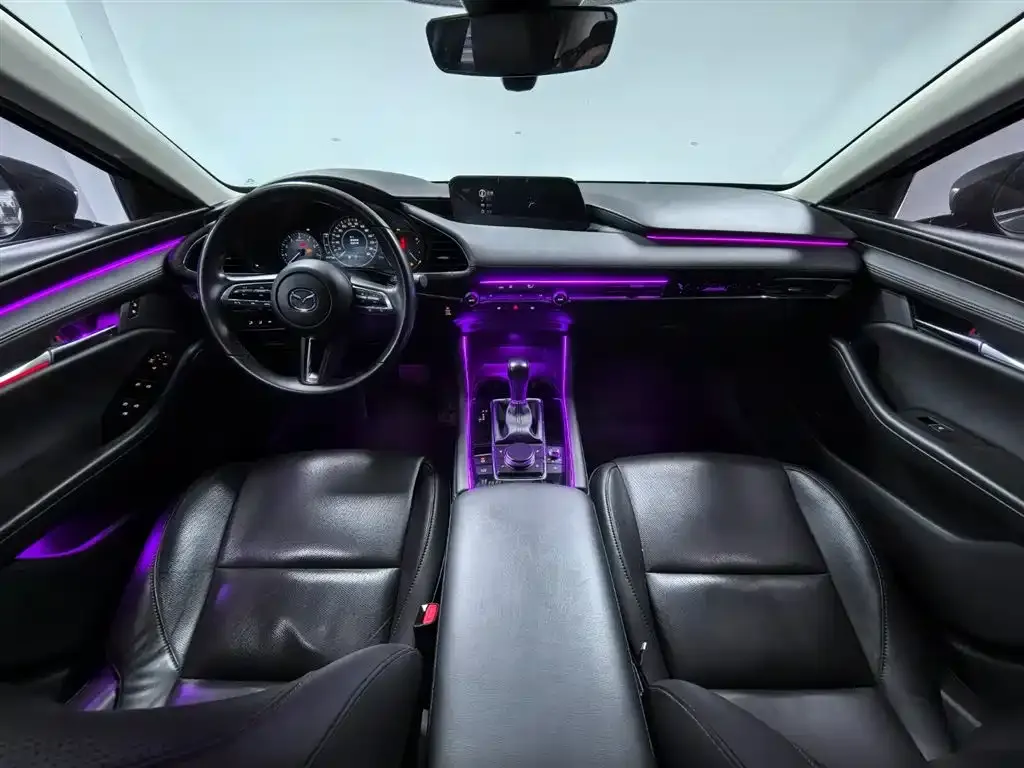 Mazda 3 Axela 2023 из CN, фото 8