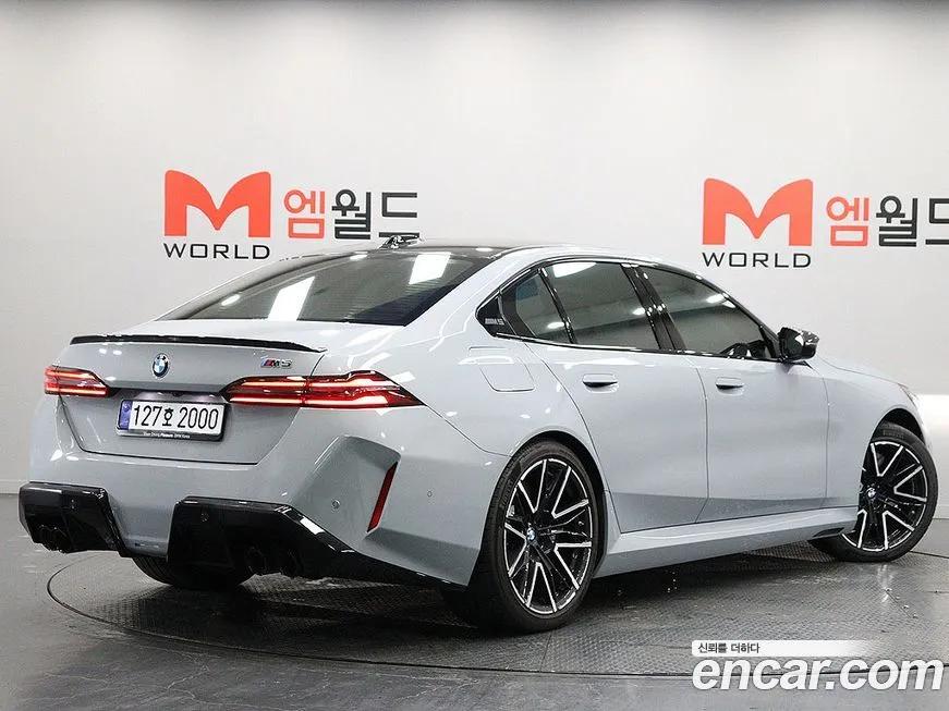 BMW M5 2025 из KR, фото 3