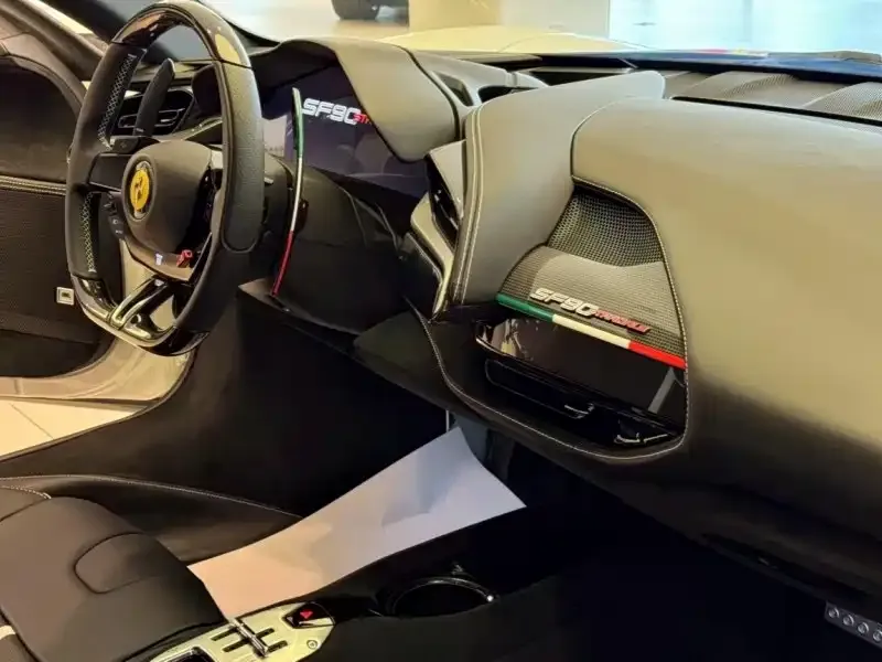 Ferrari SF90 2025 из CN, фото 3