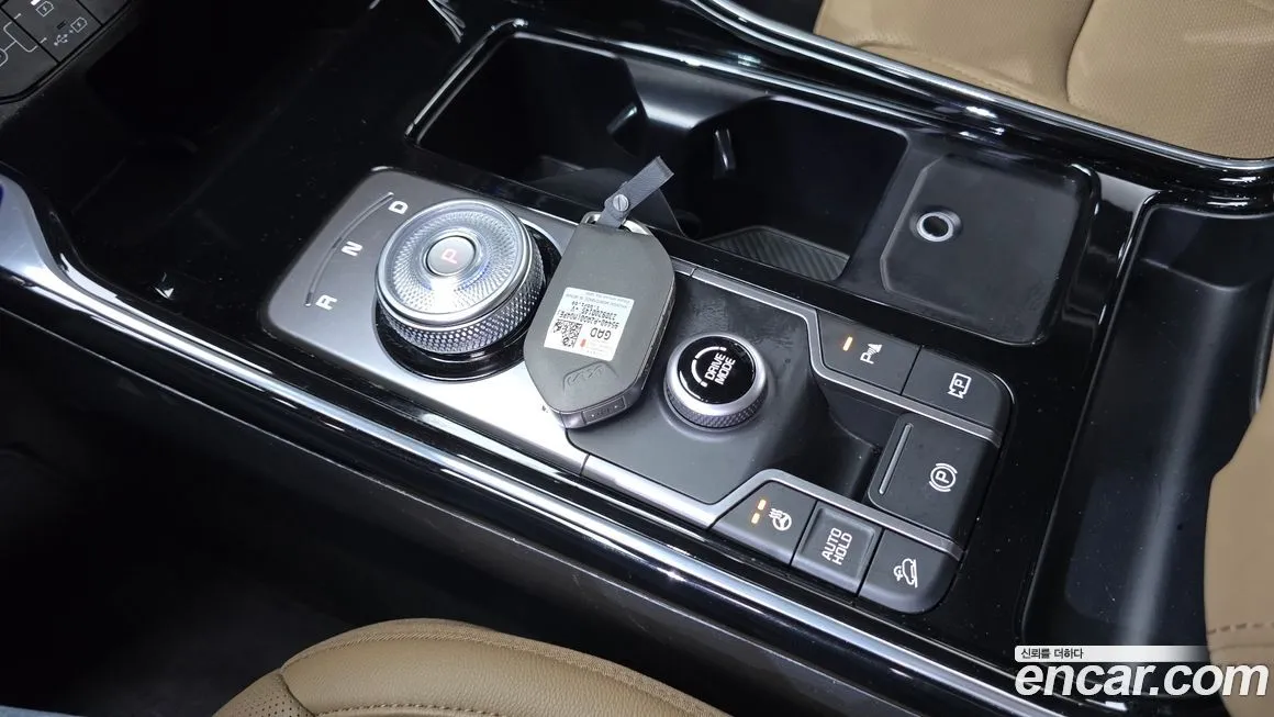 Kia Sorento — фото 9