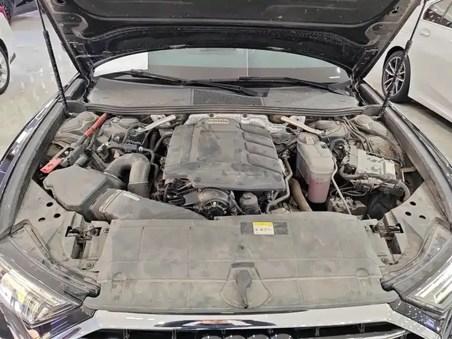 Audi A6L 2021 из CN, фото 10