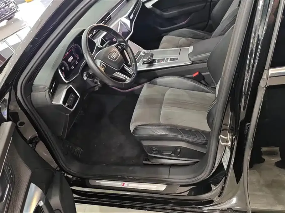 Audi A6L 2021 из CN, фото 9