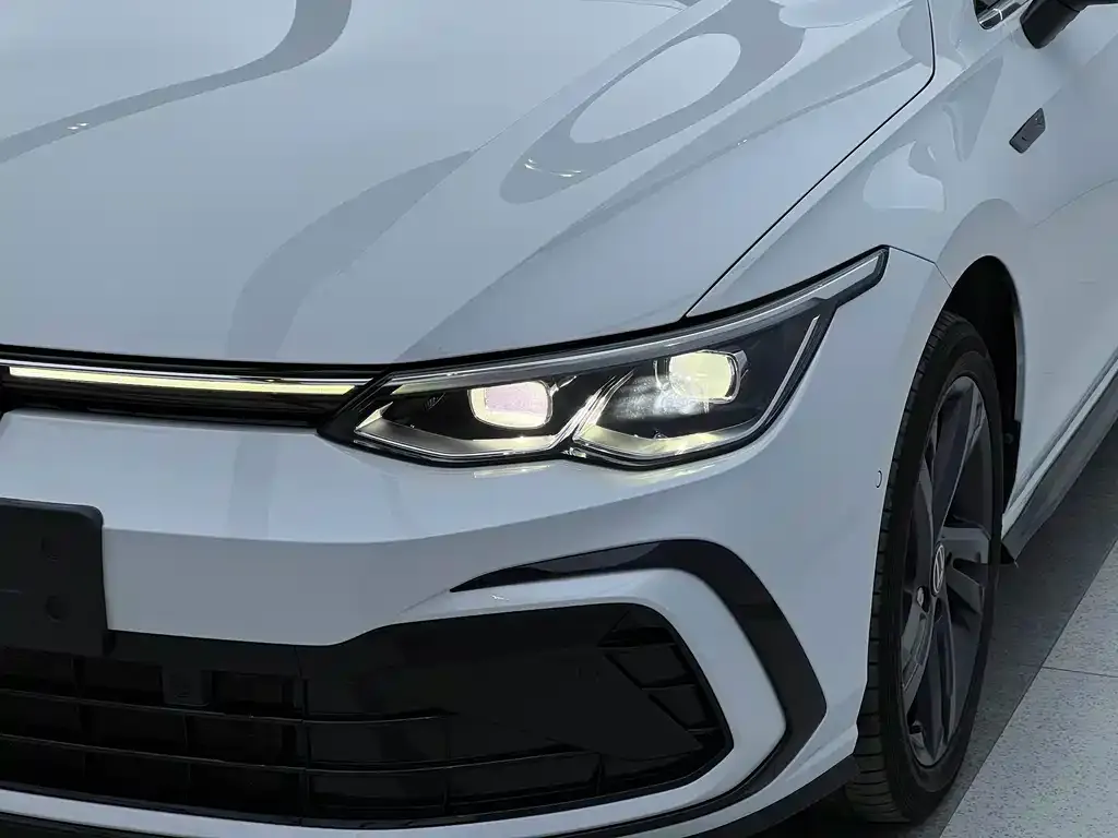 Volkswagen Golf 2022 из CN, фото 4