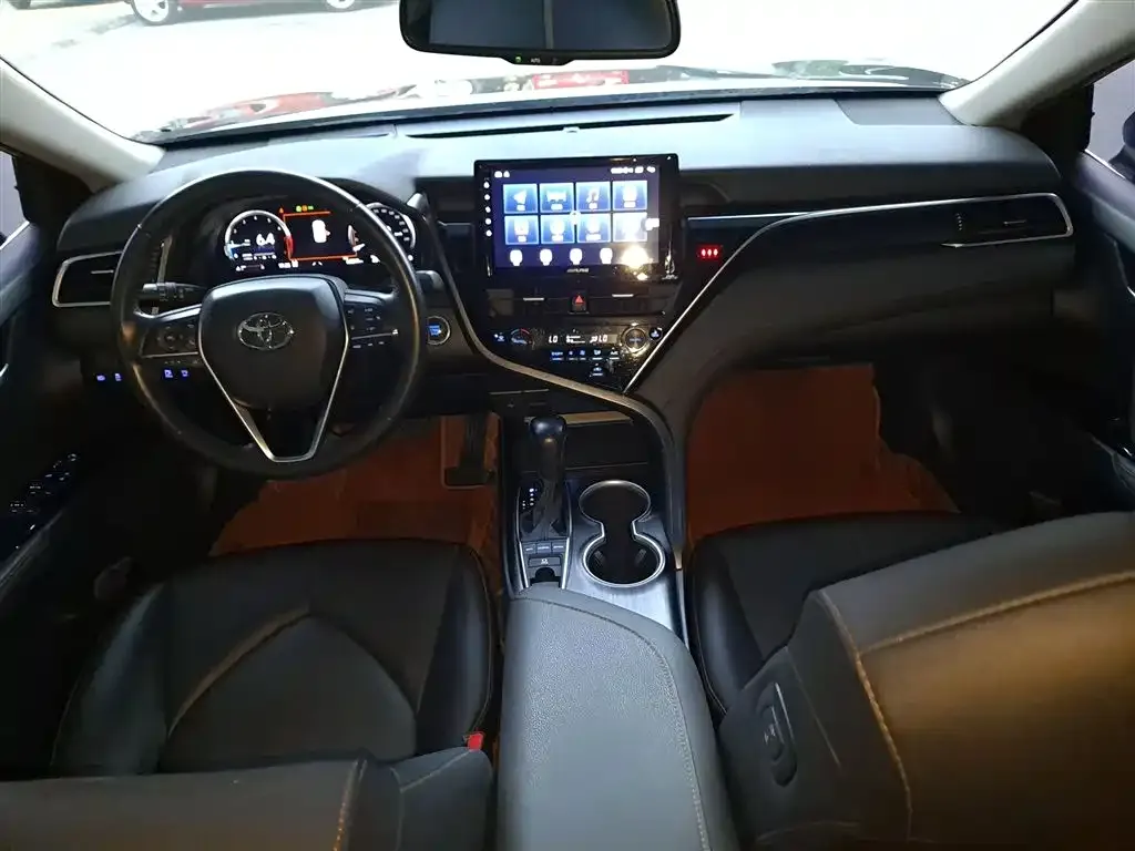 Toyota Camry 2023 из CN, фото 10
