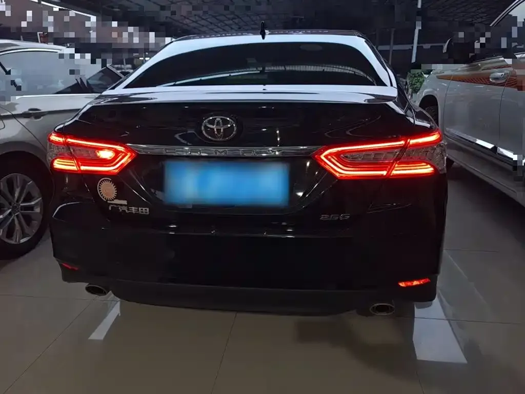 Toyota Camry 2023 из CN, фото 6