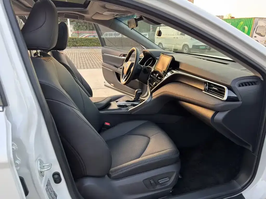 Toyota Camry 2022 из CN, фото 9