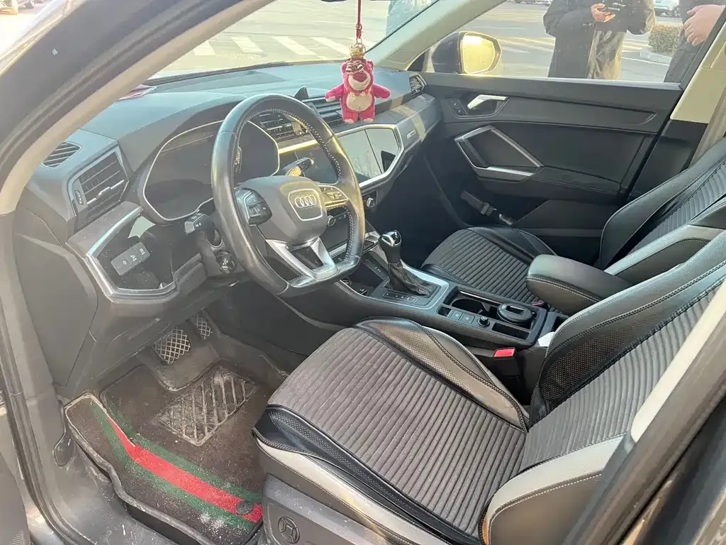 Audi Q3 2021 из CN, фото 2