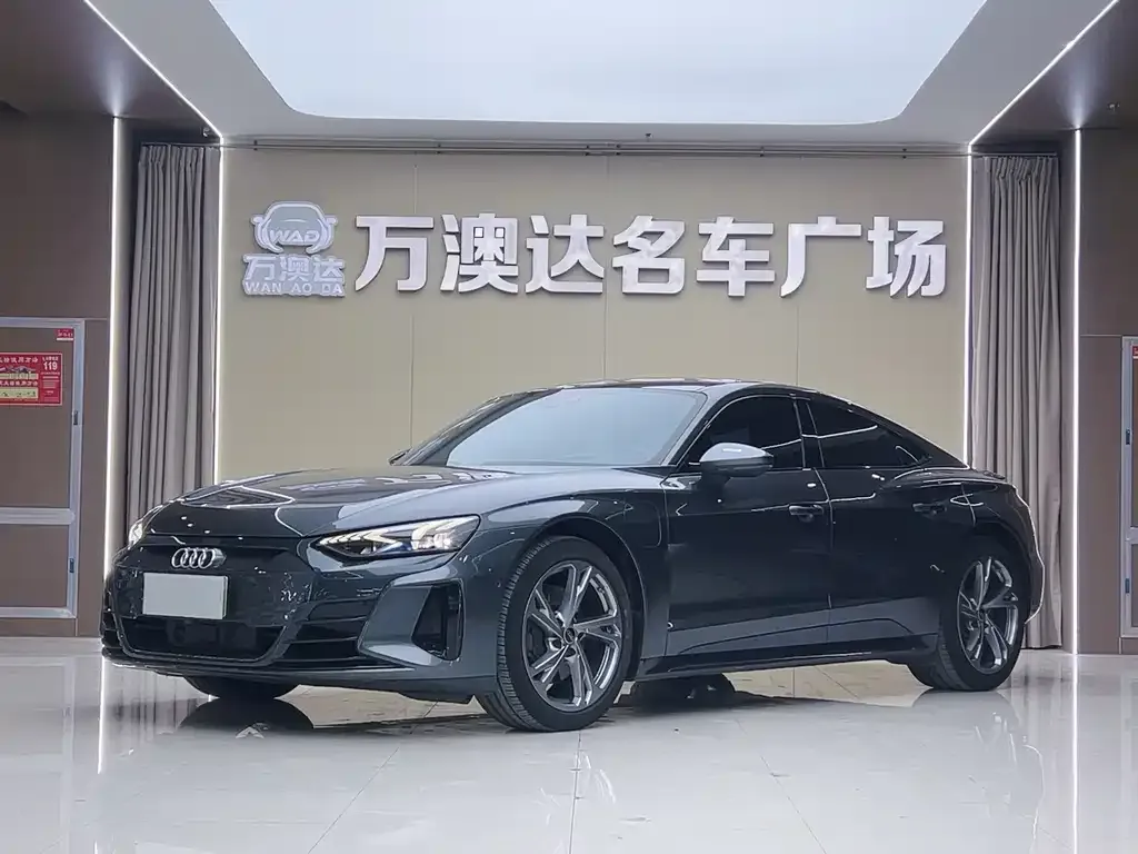 Audi e-tron GT 2024 из CN, фото 1