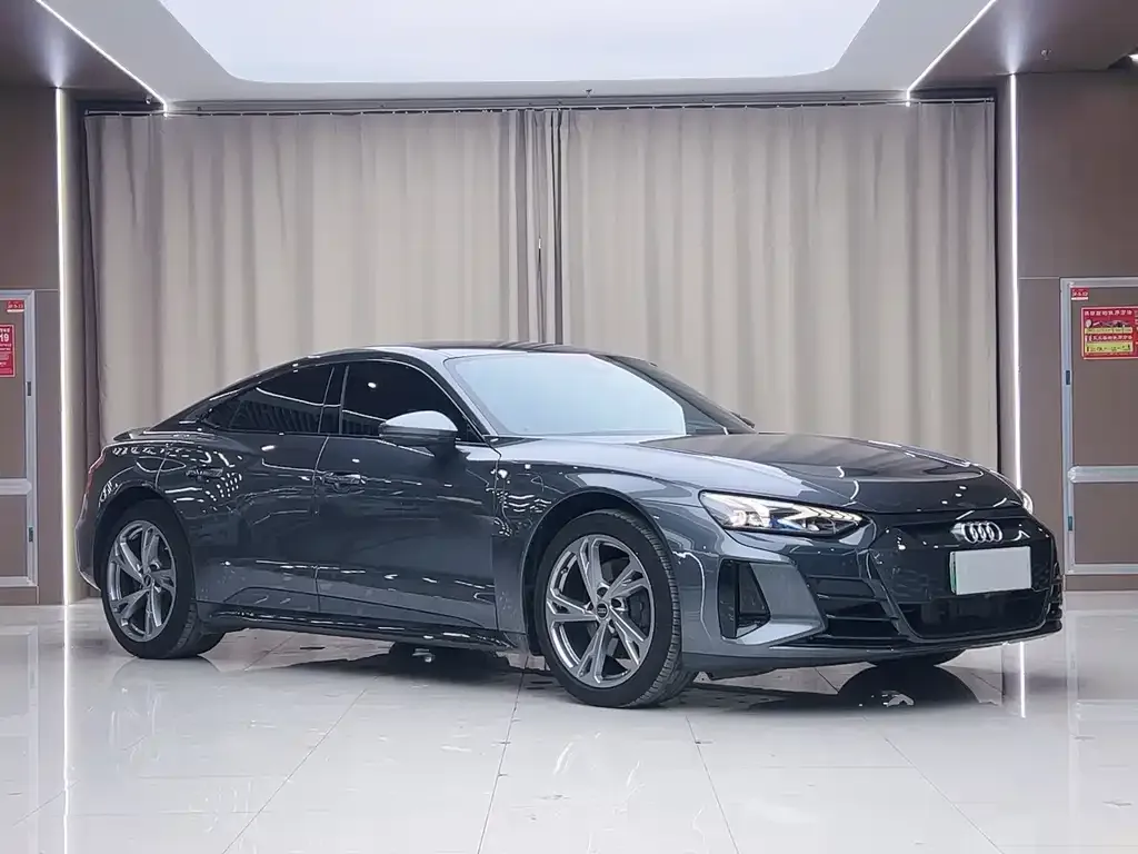 Audi e-tron GT 2024 из CN, фото 3