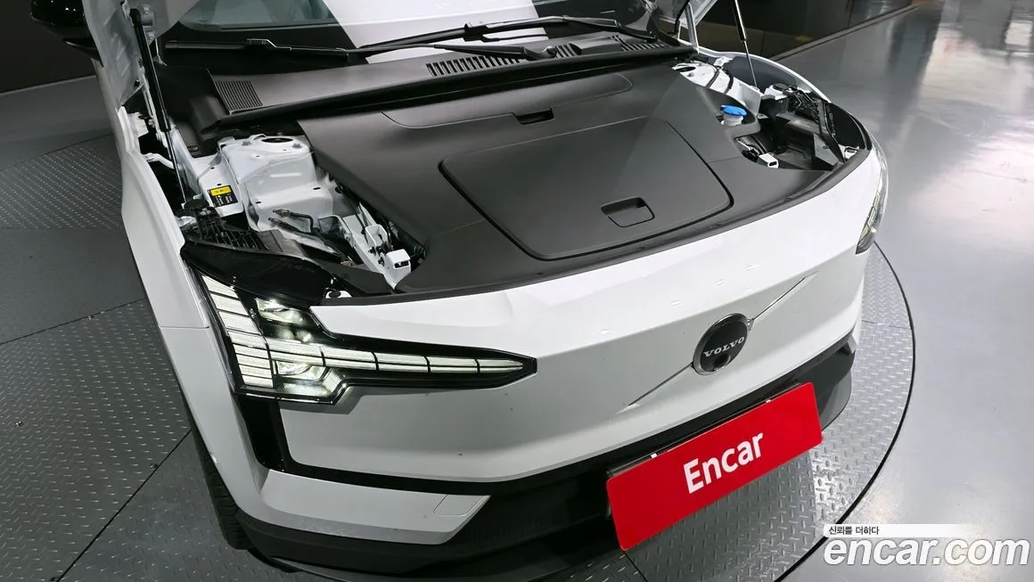 Volvo EX30 2025 из KR, фото 6