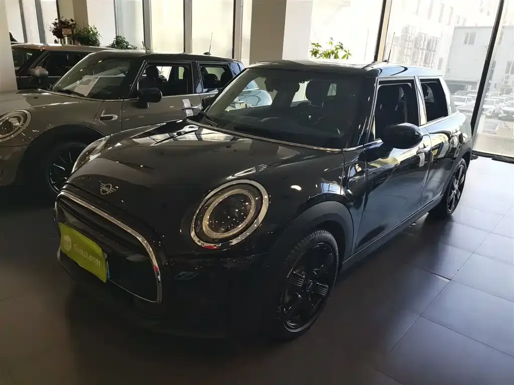 MINI Cooper (3-door) 2023 из CN, фото 1
