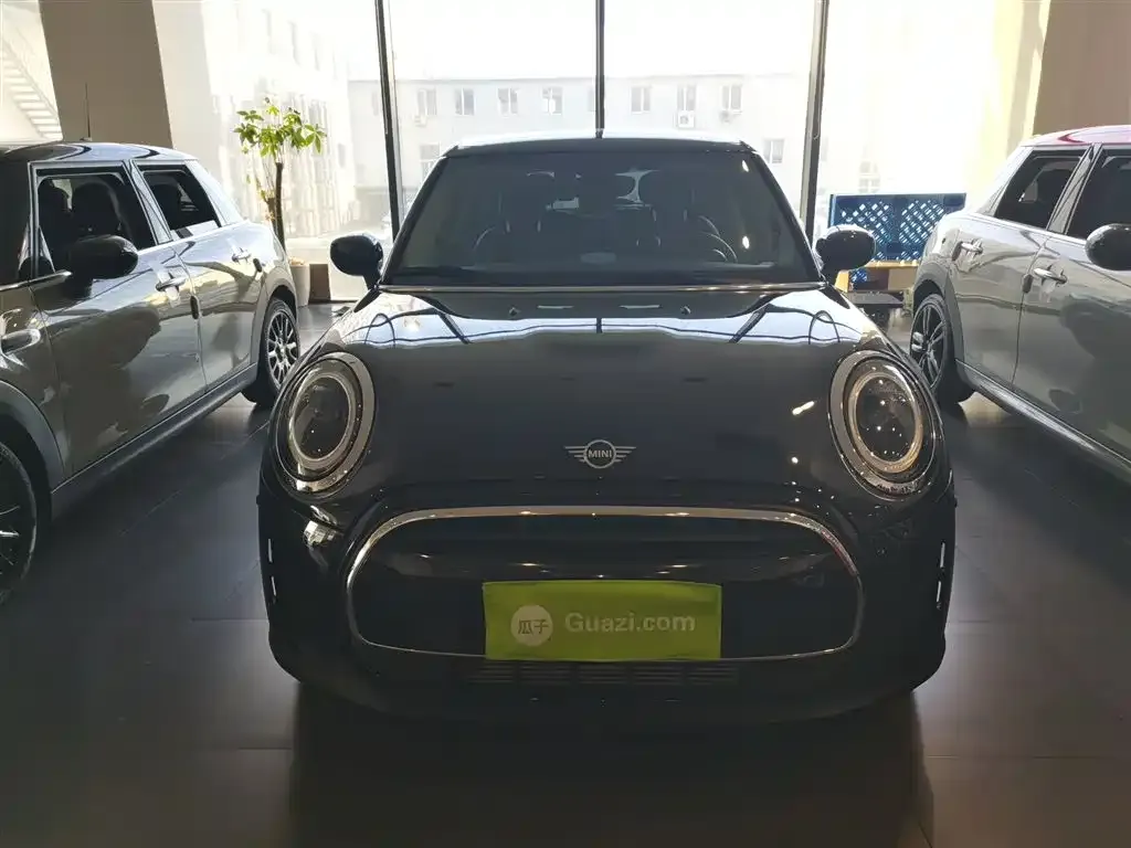 MINI Cooper (3-door) 2023 из CN, фото 3