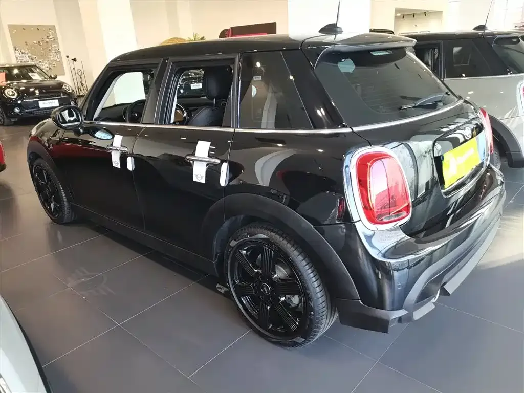 MINI Cooper (3-door) 2023 из CN, фото 5