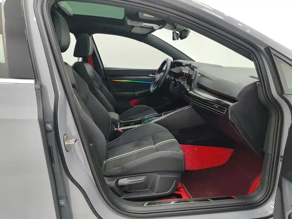 Volkswagen Golf 2022 из CN, фото 10