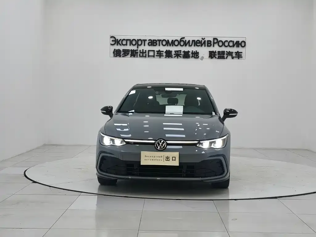Volkswagen Golf 2022 из CN, фото 2