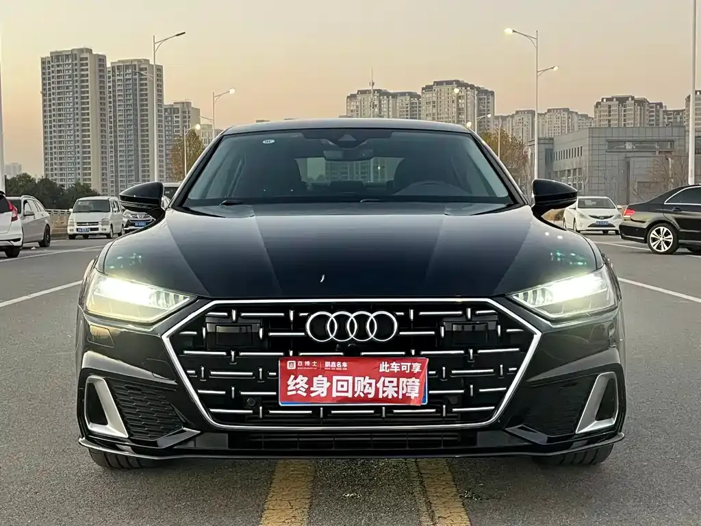 Audi A7L 2023 из CN, фото 2