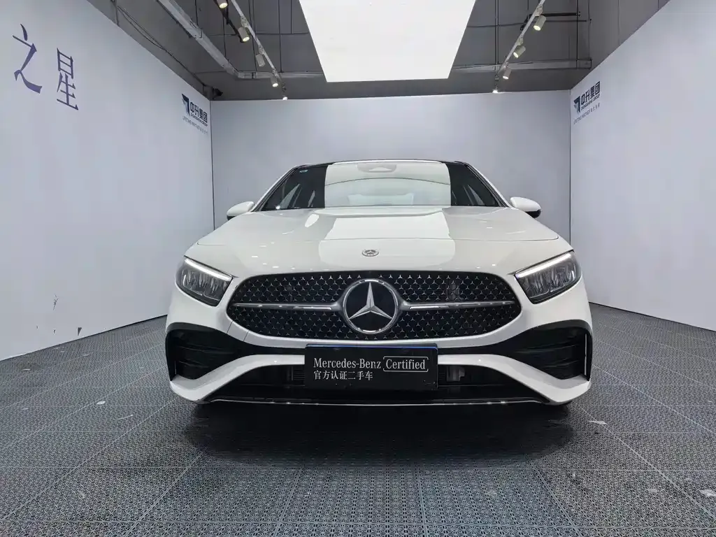 Mercedes-Benz A-Class 2024 из CN, фото 3