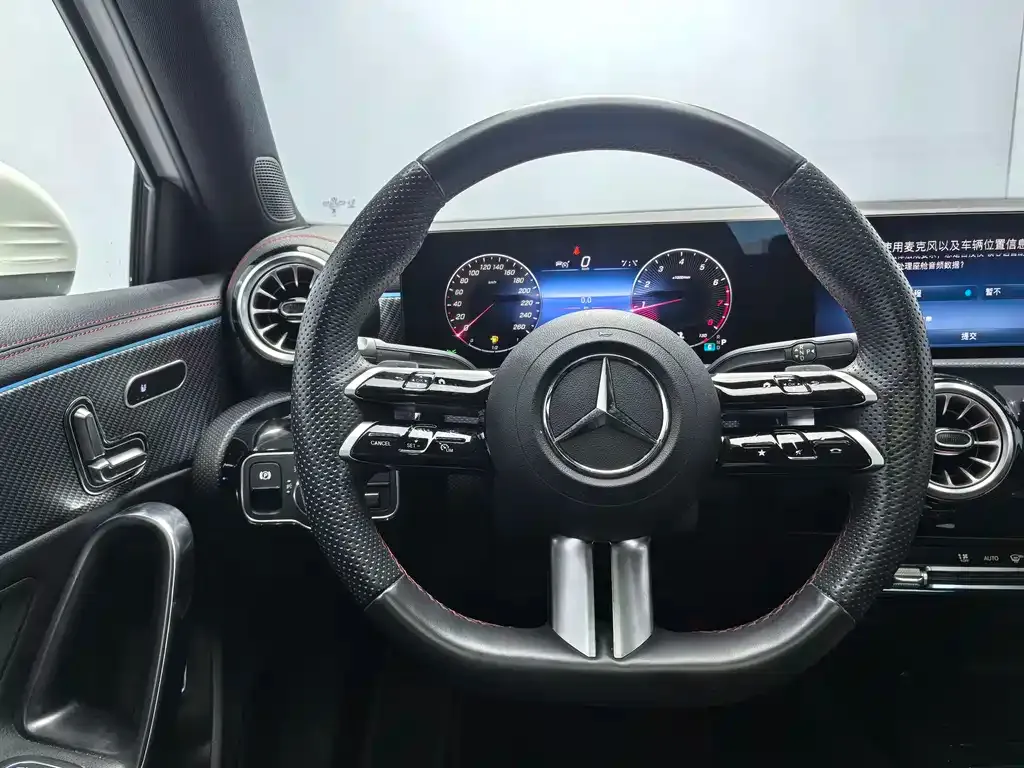 Mercedes-Benz A-Class 2024 из CN, фото 9