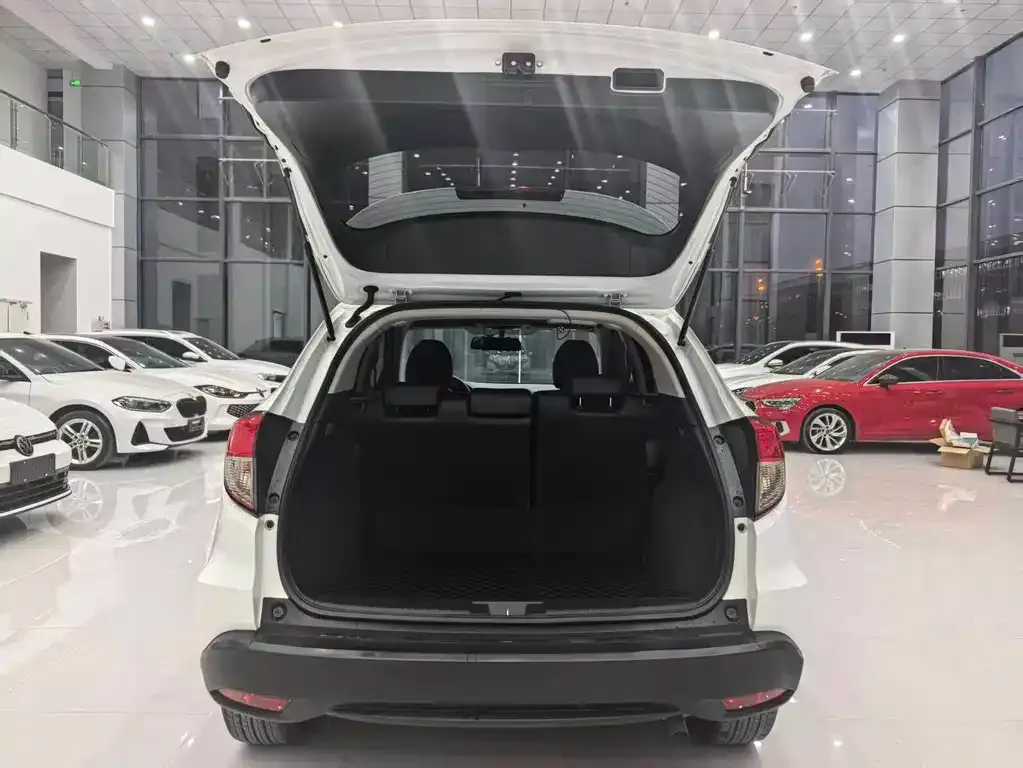Honda Vezel 2022 из CN, фото 8