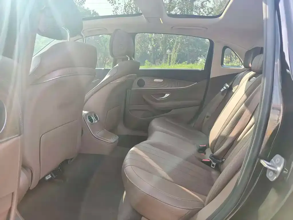Mercedes-Benz E-Class 2021 из CN, фото 7