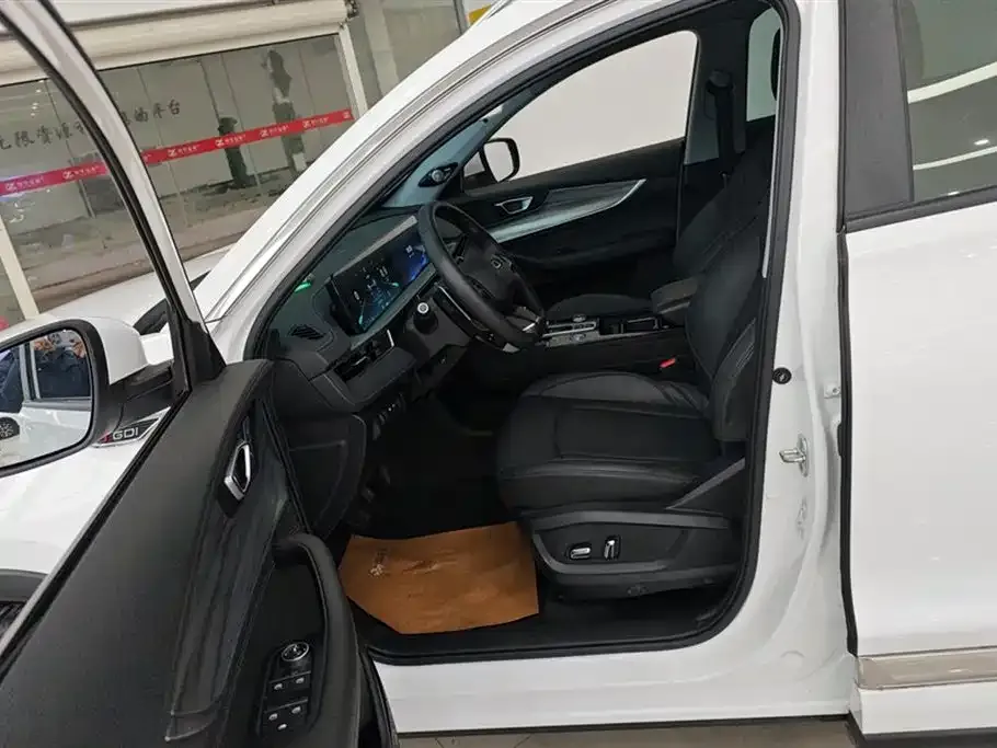 Chery Tiggo 8 PLUS — фото 9