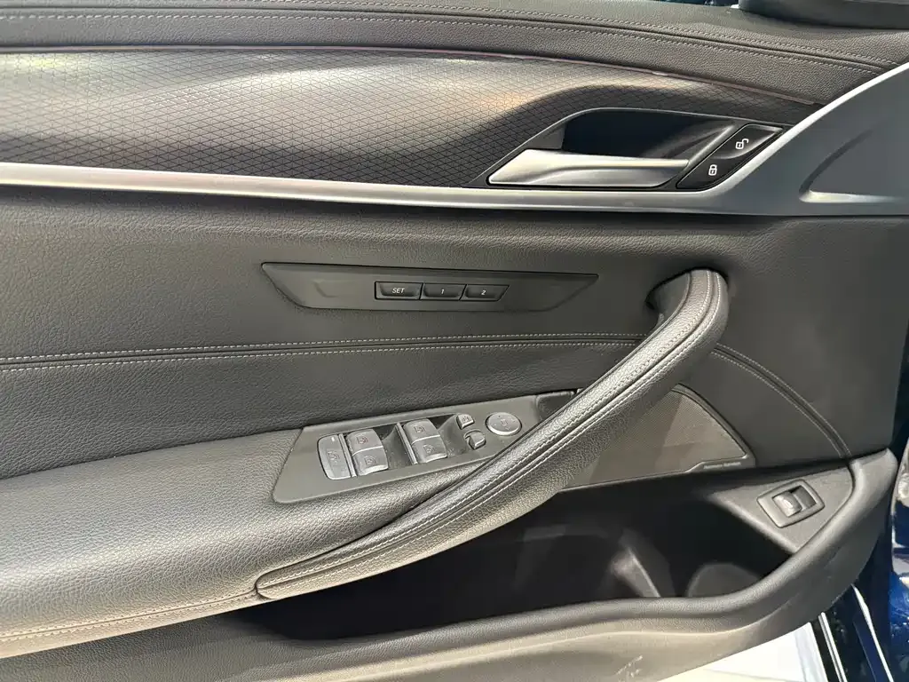 BMW 5 Series (Import) 2021 из CN, фото 10