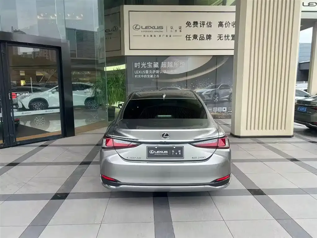 Lexus ES 2022 из CN, фото 2