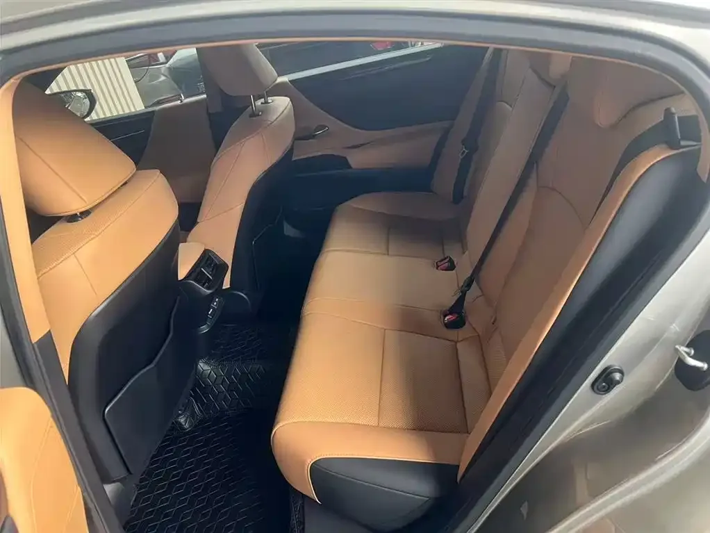 Lexus ES 2022 из CN, фото 7