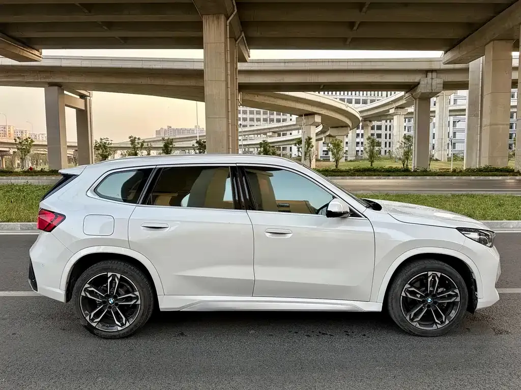 BMW X1 2023 из CN, фото 5