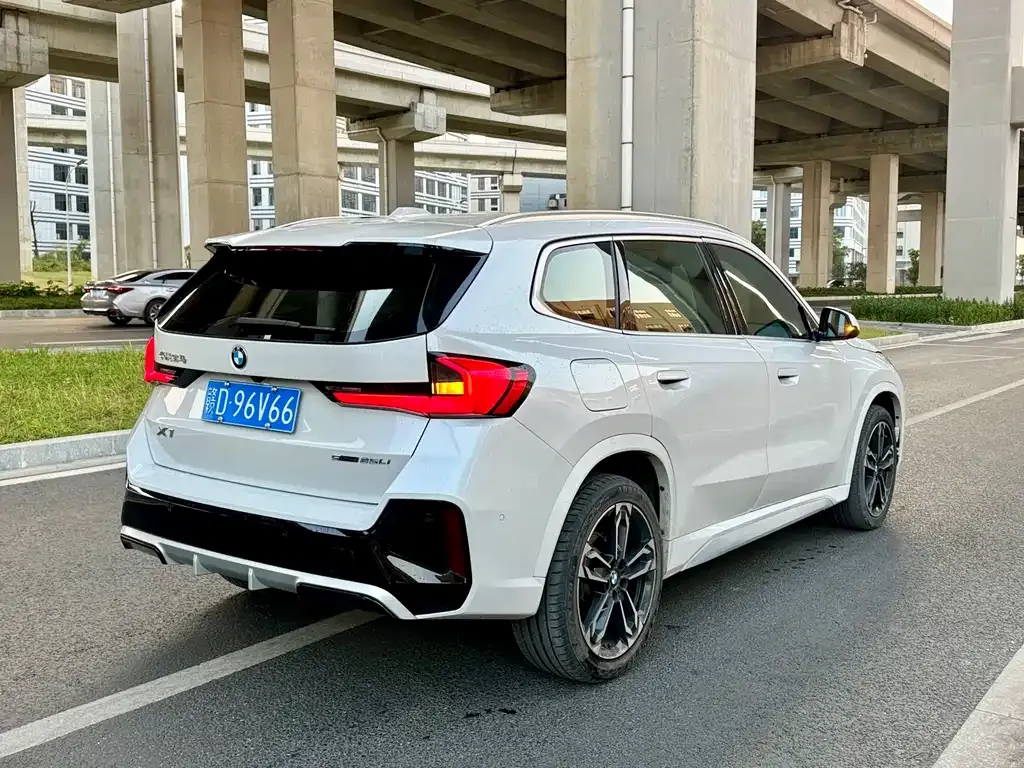 BMW X1 2023 из CN, фото 8