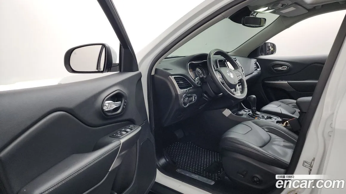 Jeep Cherokee 2021 из KR, фото 10