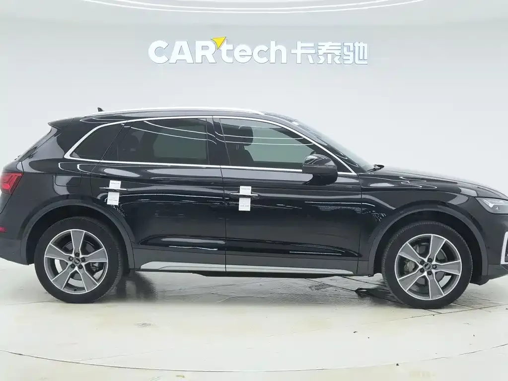 Audi Q5L 2022 из CN, фото 5