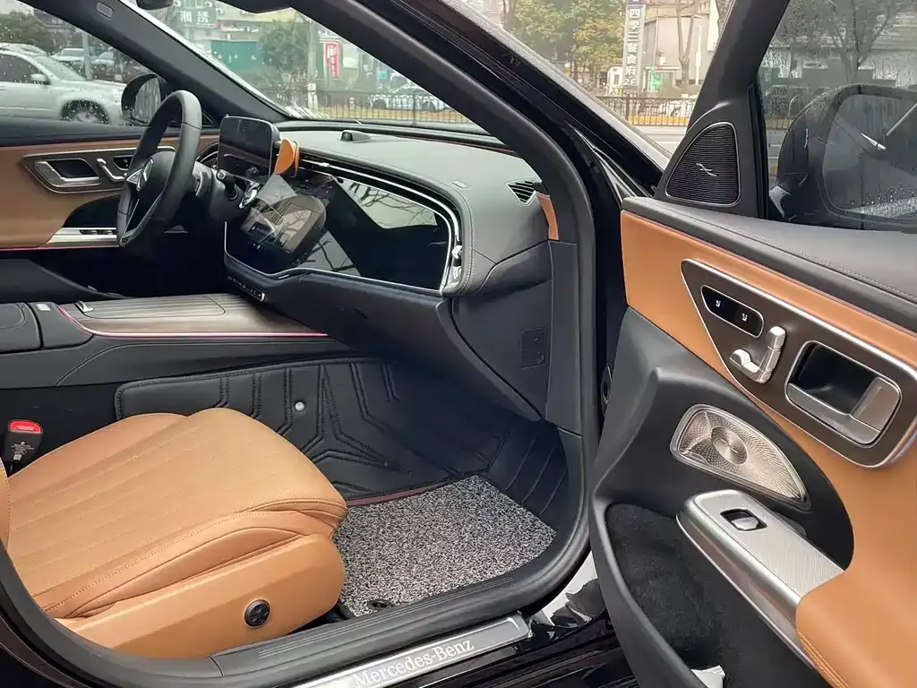 Mercedes-Benz E-Class 2025 из CN, фото 10