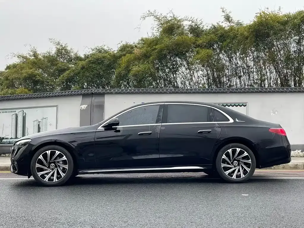 Mercedes-Benz E-Class 2025 из CN, фото 3