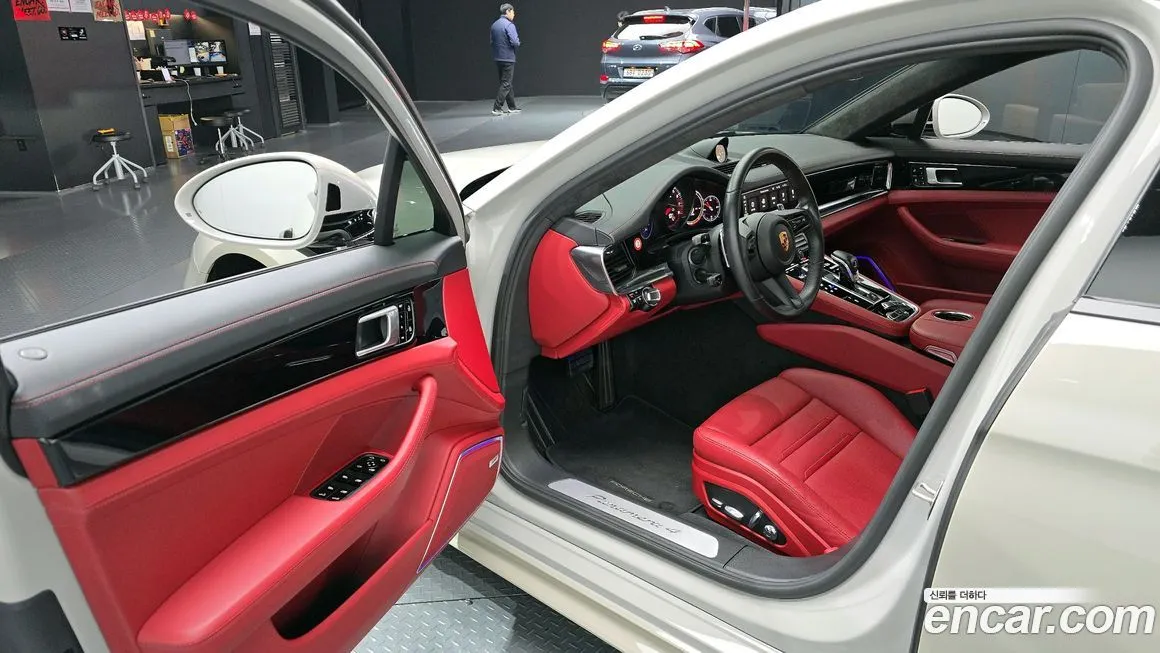 Porsche Panamera 2021 из KR, фото 10