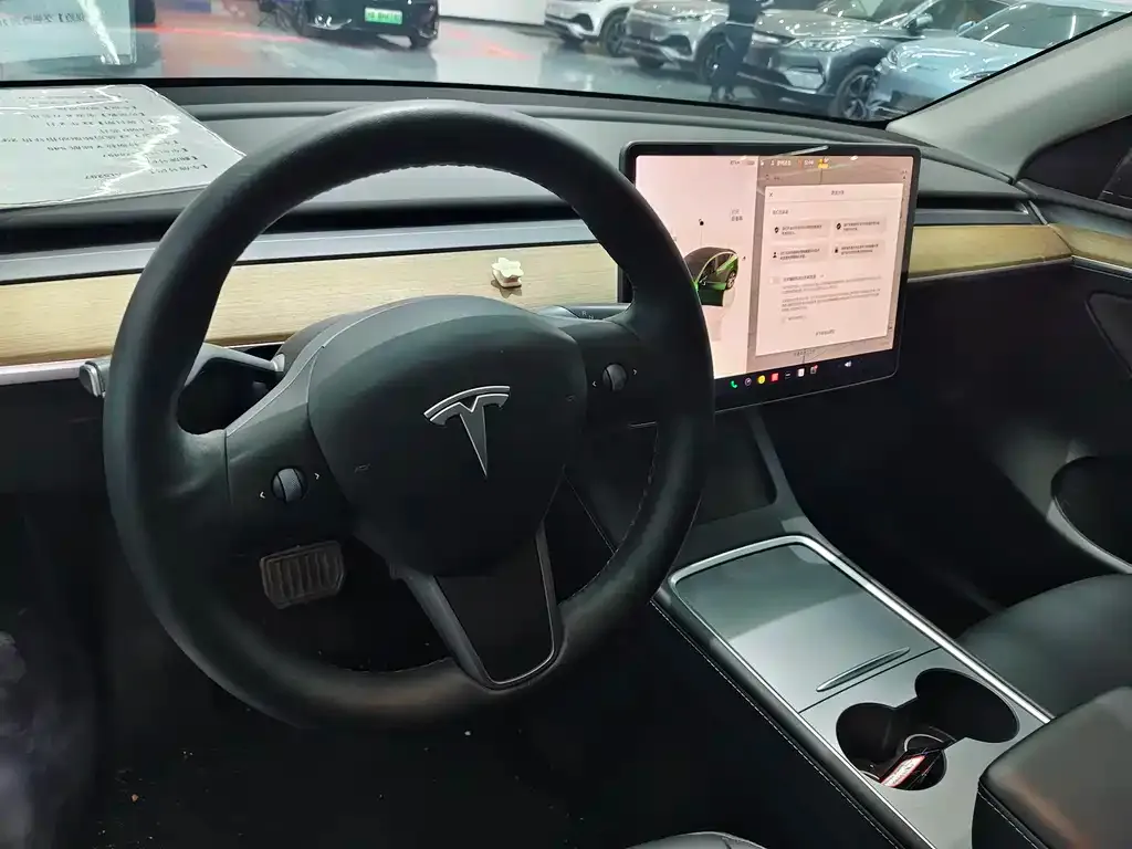 Tesla Model Y 2023 из CN, фото 10