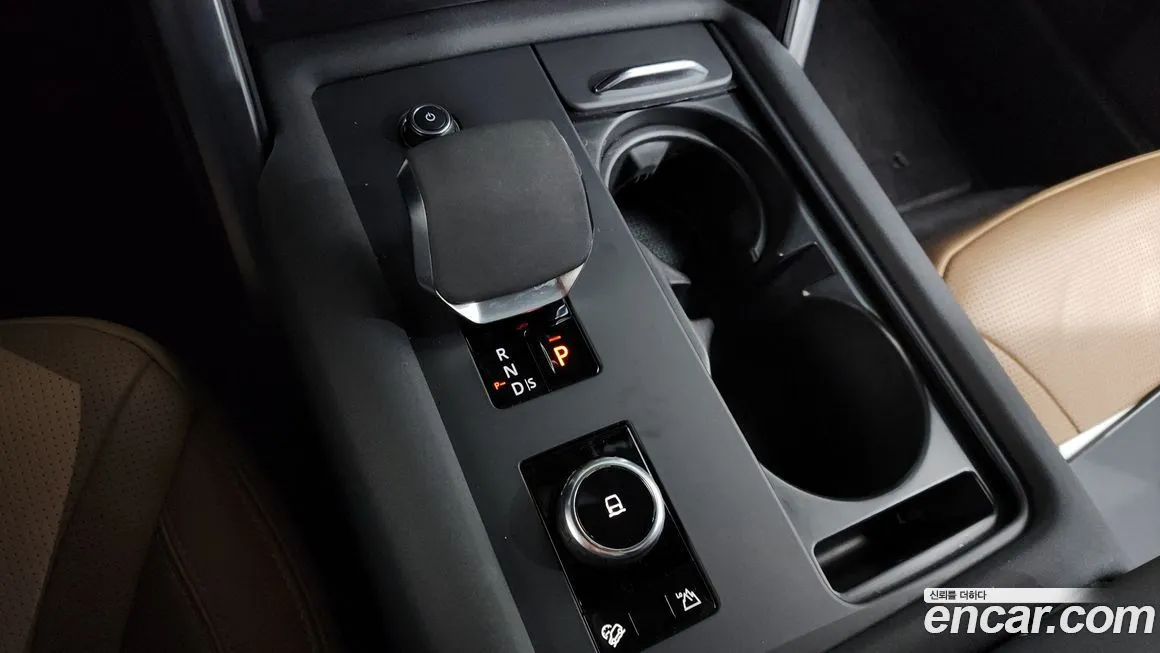 Land Rover Discovery 2023 из KR, фото 9