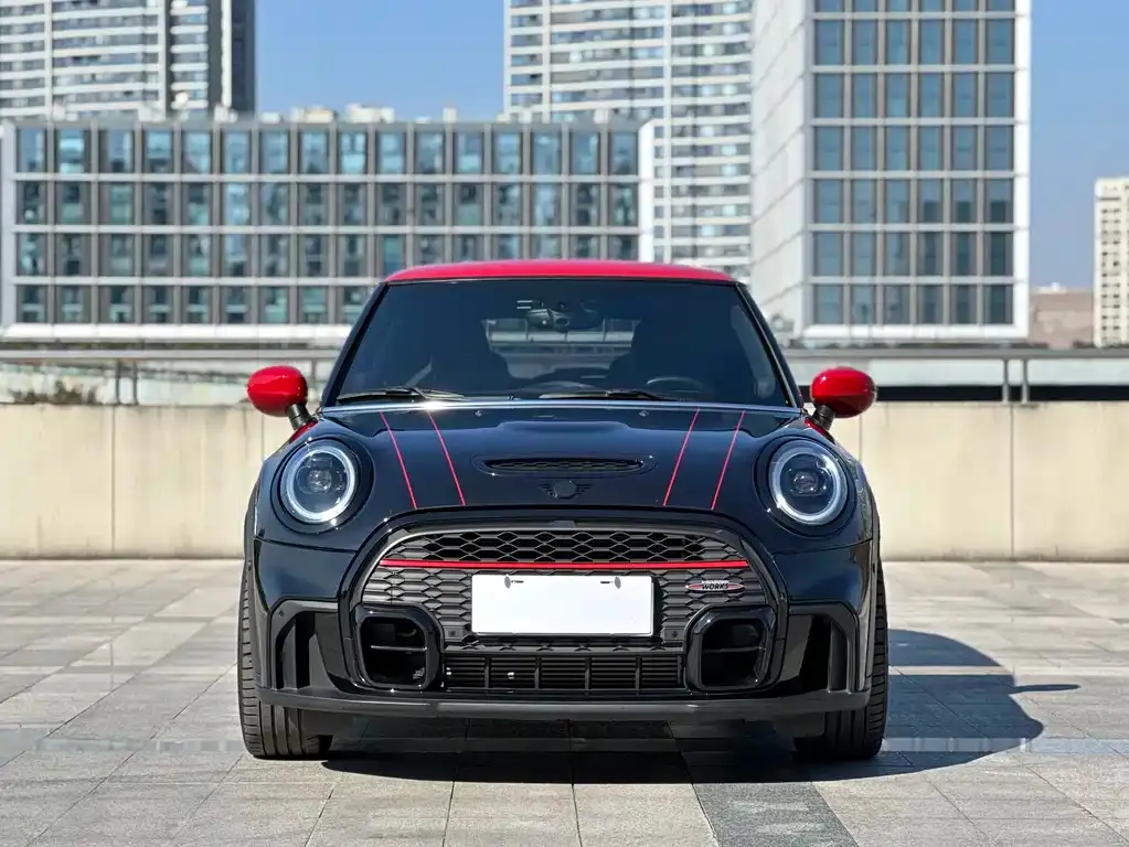 MINI JCW (John Cooper Works) — фото 2